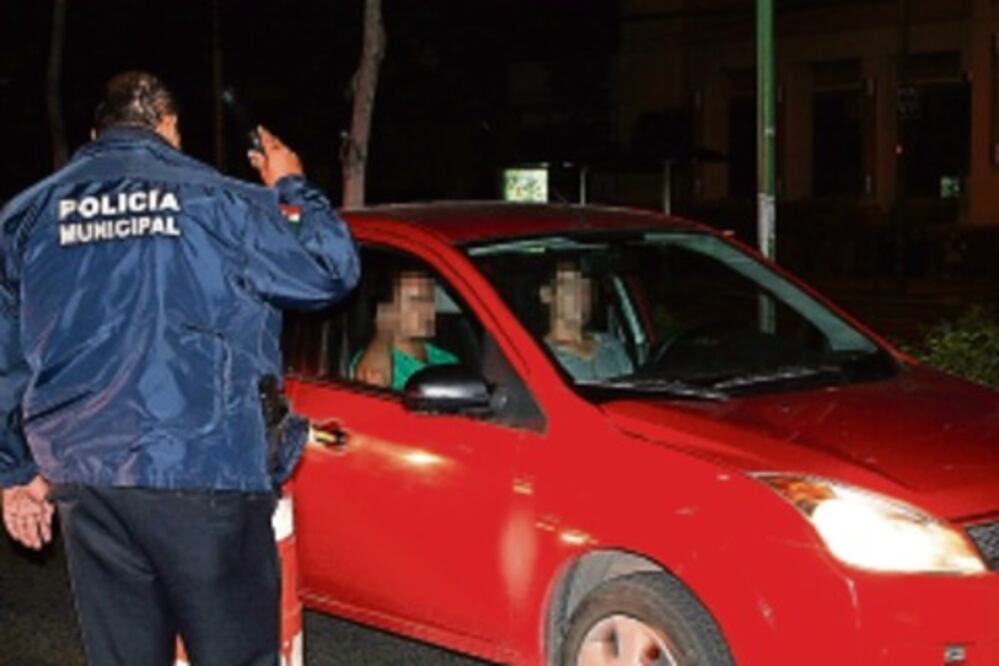 Detienen a 43 personas en operativo