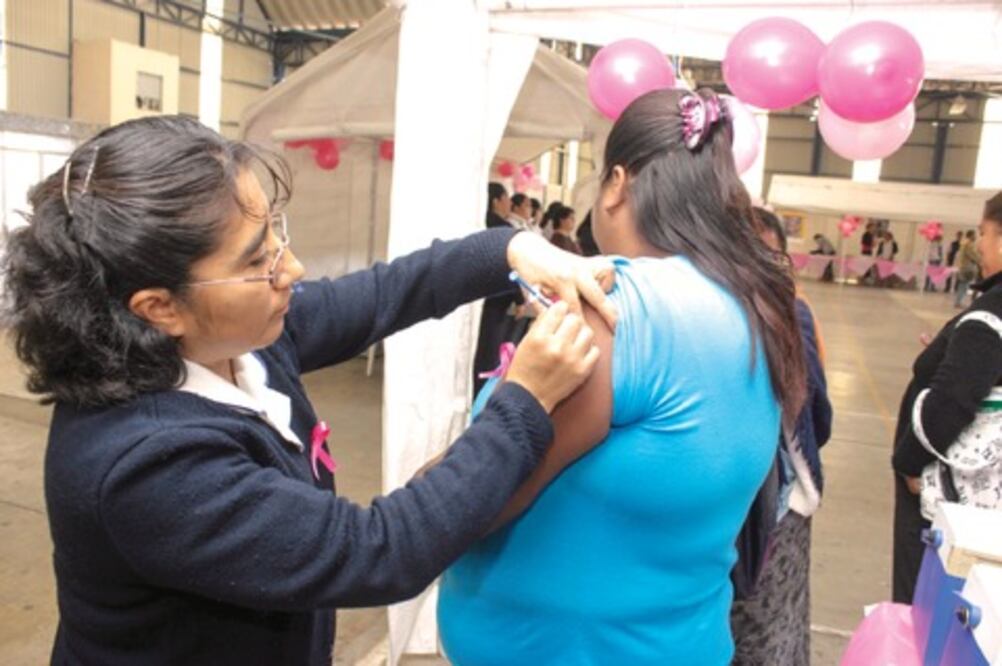 Buscan combatir cáncer de mama