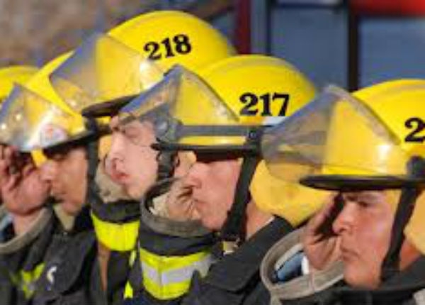 Bomberos exhortan a no bajar la guardia