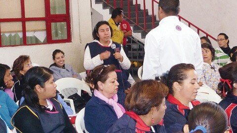 Asistencia récord a foro sobre guarderías