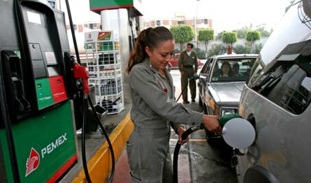 Banorte ofrece gasolina con precio especial a sus clientes