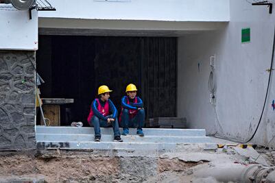 La directiva azulcrema se deslinda