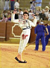 Brandon Campos se luxa el codo