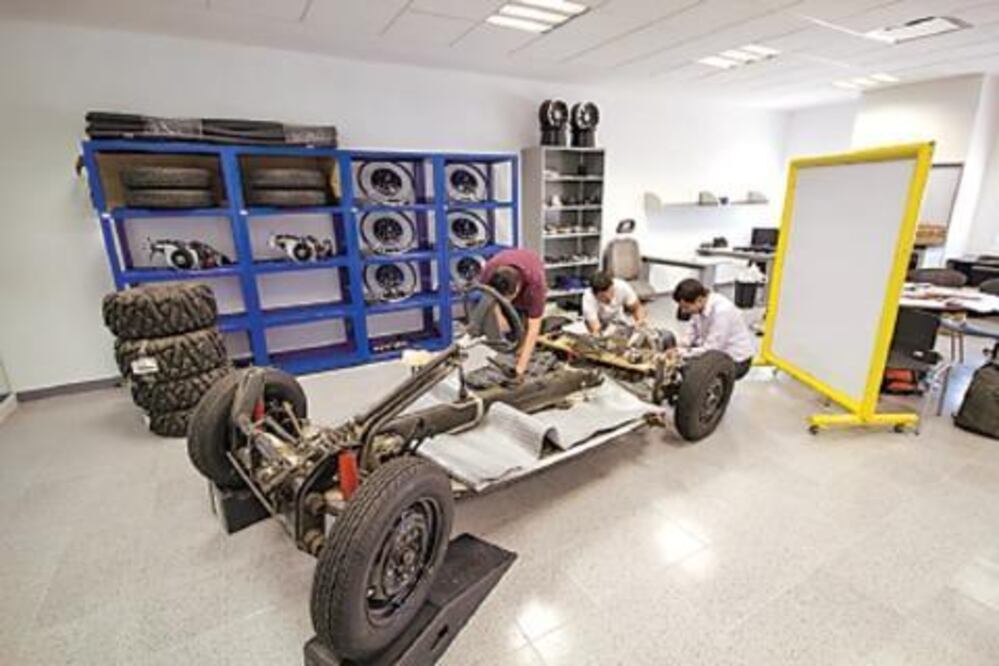 Llega a SJR industria automotriz