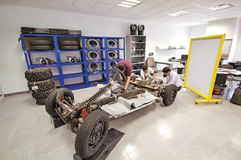 Llega a SJR industria automotriz