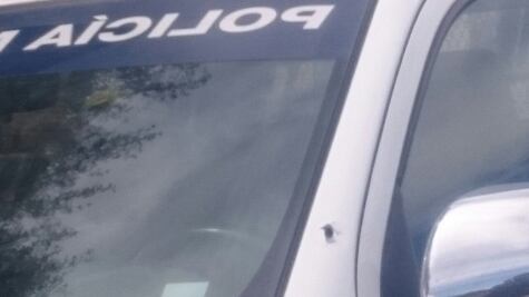 Pobladores hieren a tres policías municipales