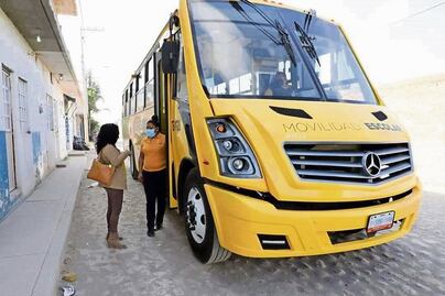 Autobuses te acercan gratis a los carriles confinados del Paseo 5 de Febrero 