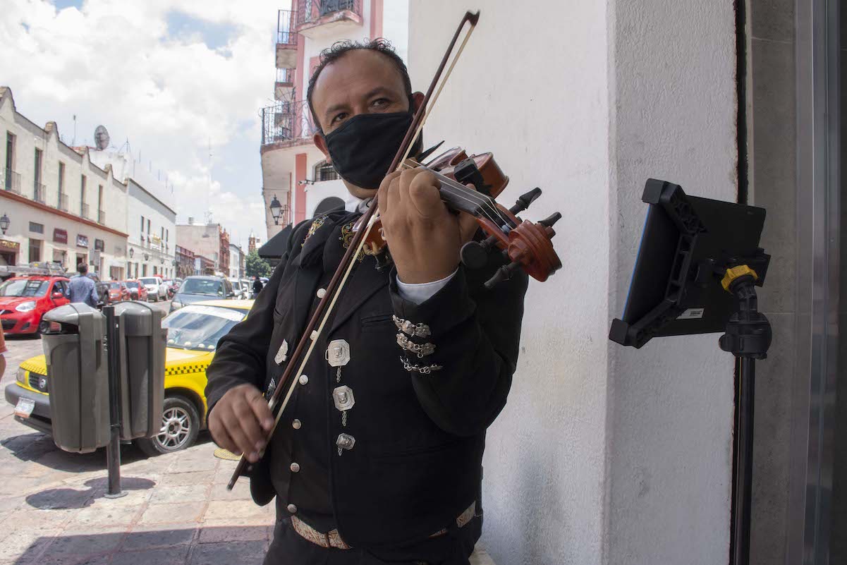¡Échale mariachi! Así se toca y canta en Querétaro para sobrevivir al Covid-19