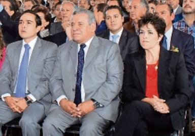 Botello pide al PAN no confiarse en 2015 