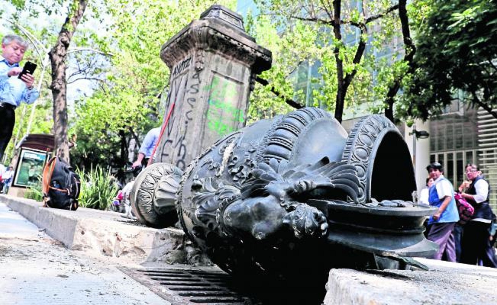¿Y dónde quedó el jarrón histórico de Reforma?