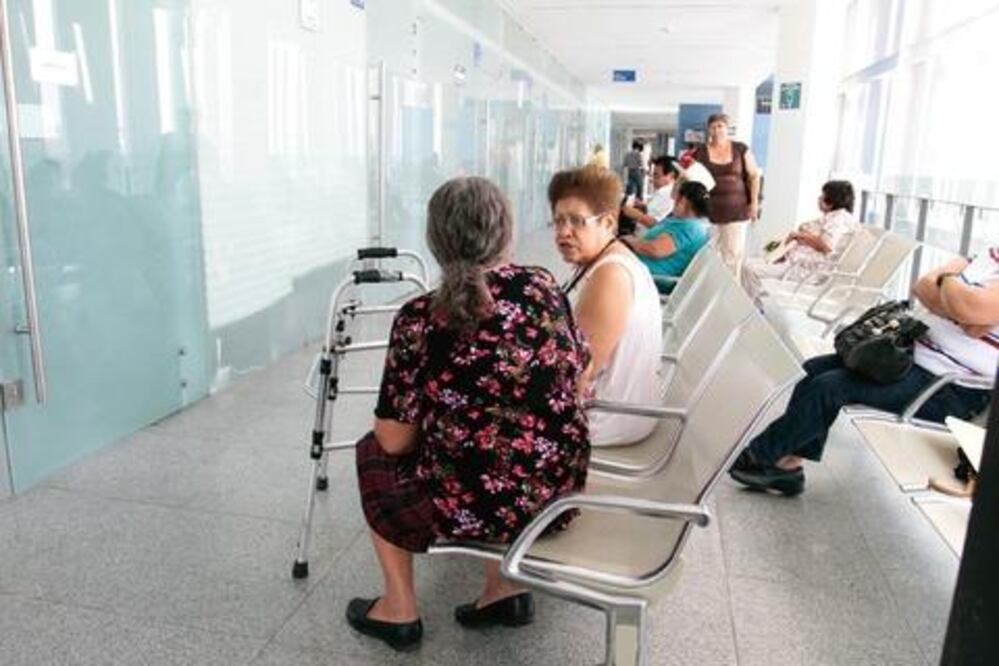 Reconocen saturación en los servicios médicos