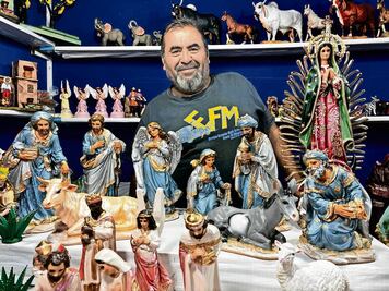 “Espero que nos vaya bien a todos”, dicen desde el tianguis navideño de La Cruz 