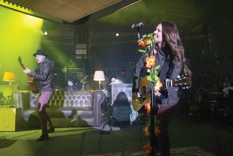 Jesse & Joy conquistan a fans