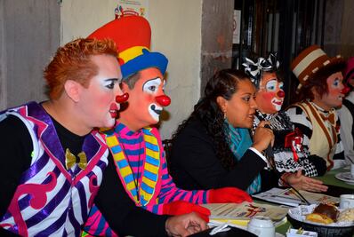 Presentan Día Internacional del Payaso en El Marqués 