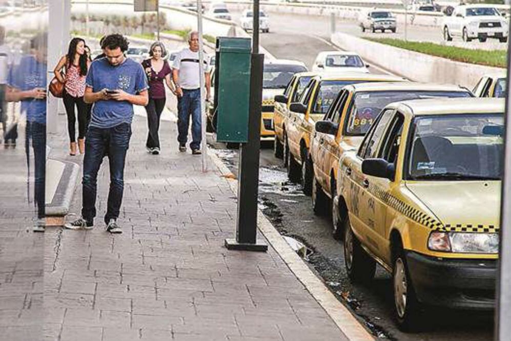 Alistan aplicación móvil para pedir taxi