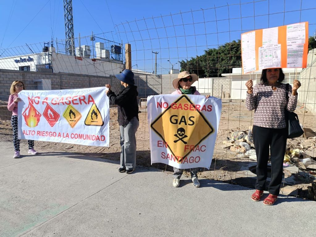 Vecinos del fraccionamiento Santiago en Querétaro se oponen a la construcción de gasera; empresa asegura que los riesgos son mínimos. Foto: Miyazaqui Blanco