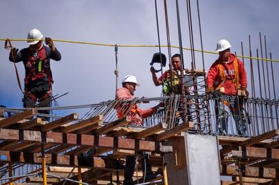 Presentarán el padrón único de contratistas