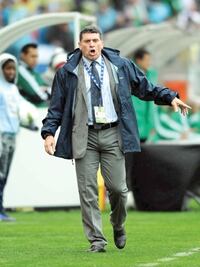 Honduras está obligado a sumar de a tres 