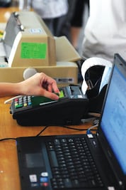 Impulsan pagos con medios electrónicos 