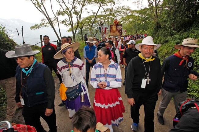 Respalda DIF a peregrinas de Sierra Gorda
