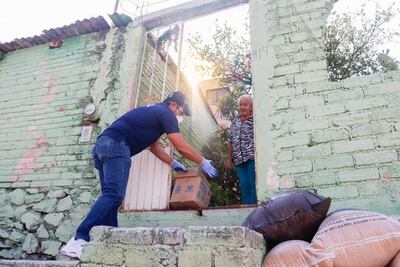 IEEQ no frena la entrega de apoyos, dice Juan Rivera 
