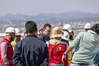 Mauricio Kuri supervisa obras para patio de maniobras para el transporte público