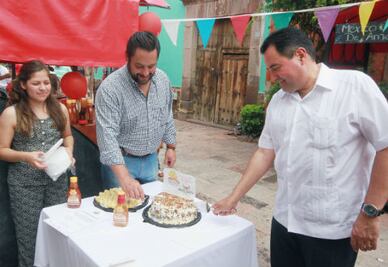 Cumple tres años mercadito queretano