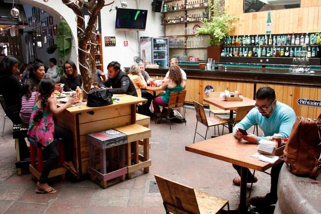 Lanzarán campaña para reducir uso de teléfonos celulares