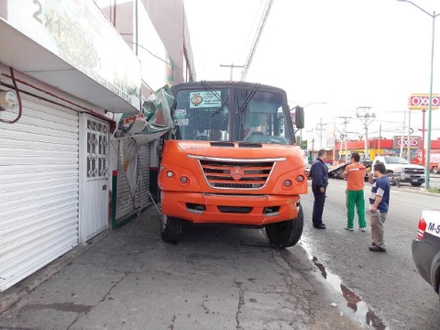 Choque deja dos lesionados