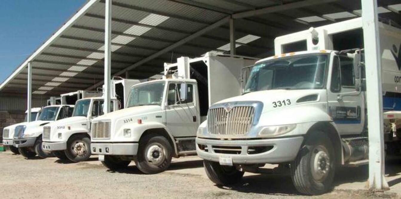 El municipio tienen 12 vehículos recolectores, la mitad están en malas condiciones, por lo que serán sustituidos con camiones nuevos. (ARCHIVO EL UNIVERSAL)