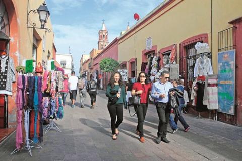 En vacaciones, IP prevé recuperación 