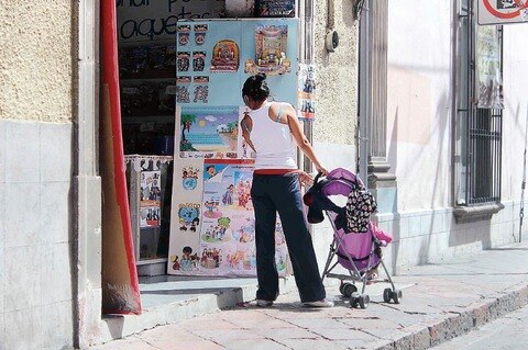 Disminuye embarazo en adolescentes
