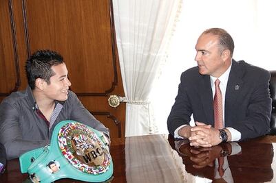 Calzada Rovirosa recibe al “Jaguar”