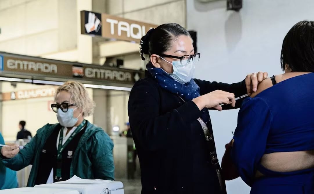 México, uno de los tres países sede del Mundial de Futbol, debe fortalecer la vigilancia epidemiológica para evitar que las visitas masivas agraven la situación, recomendó un especialista de la OPS. Foto Hugo Salvador / EL UNIVERSAL