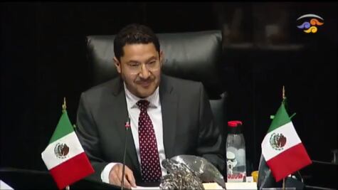 Senado analizará caso de senador fotografiado en chat sexual