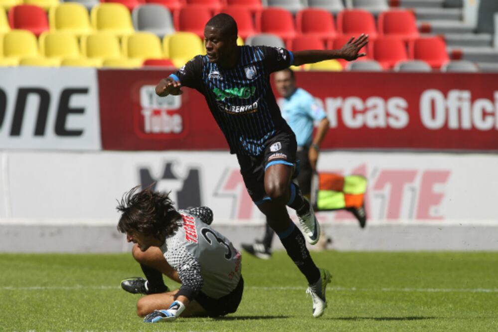 Gallos Blancos sufre dos bajas ante el León