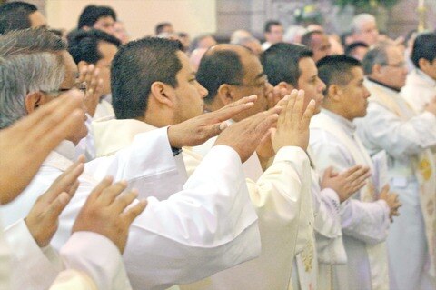 Exhorta obispo a vivir sin avaricia