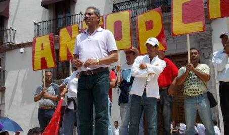 Antorcha Campesina amaga con plantón