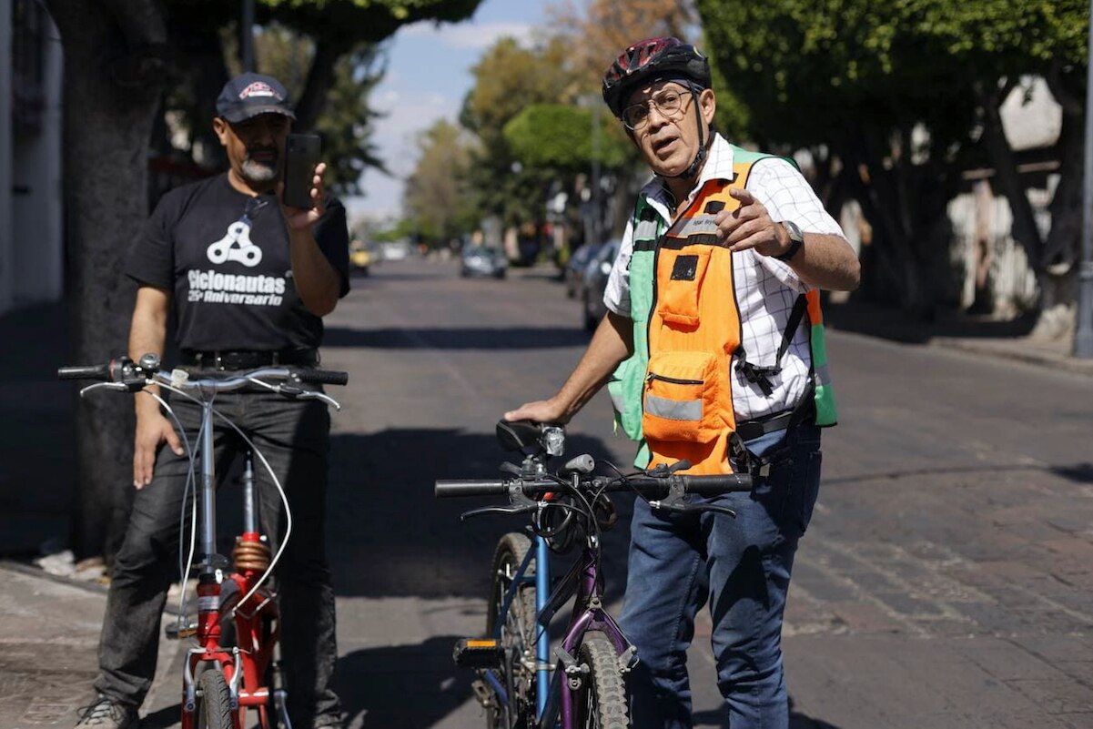 Con rodada, ciclistas piden alto a los accidentes viales en Querétaro