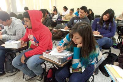 Becas de federación, sin recortes: Casillas