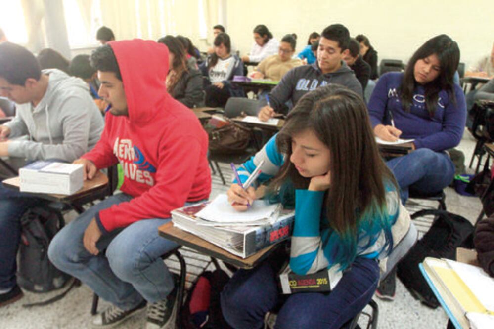 Becas de federación, sin recortes: Casillas