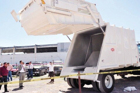 Adquiere El Marqués camión de basura