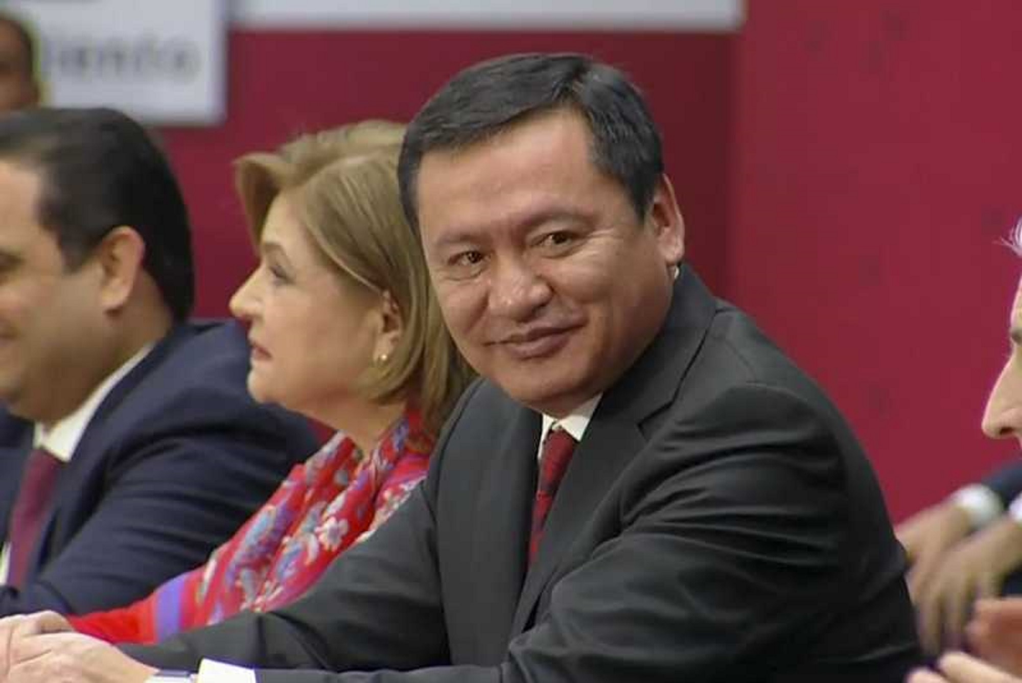 Osorio Chong se va de Segob