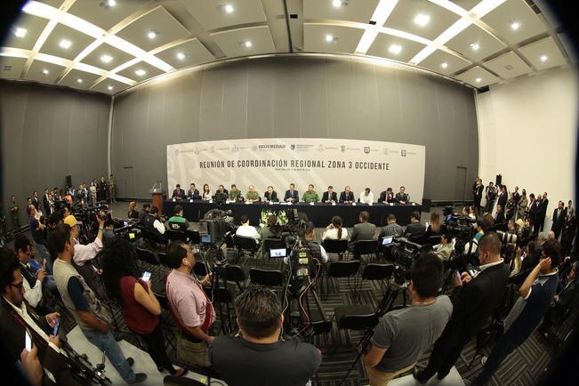 Conago respalda a AMLO frente a las amenazas de Trump