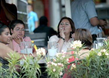 Legislarán comercios libres de humo