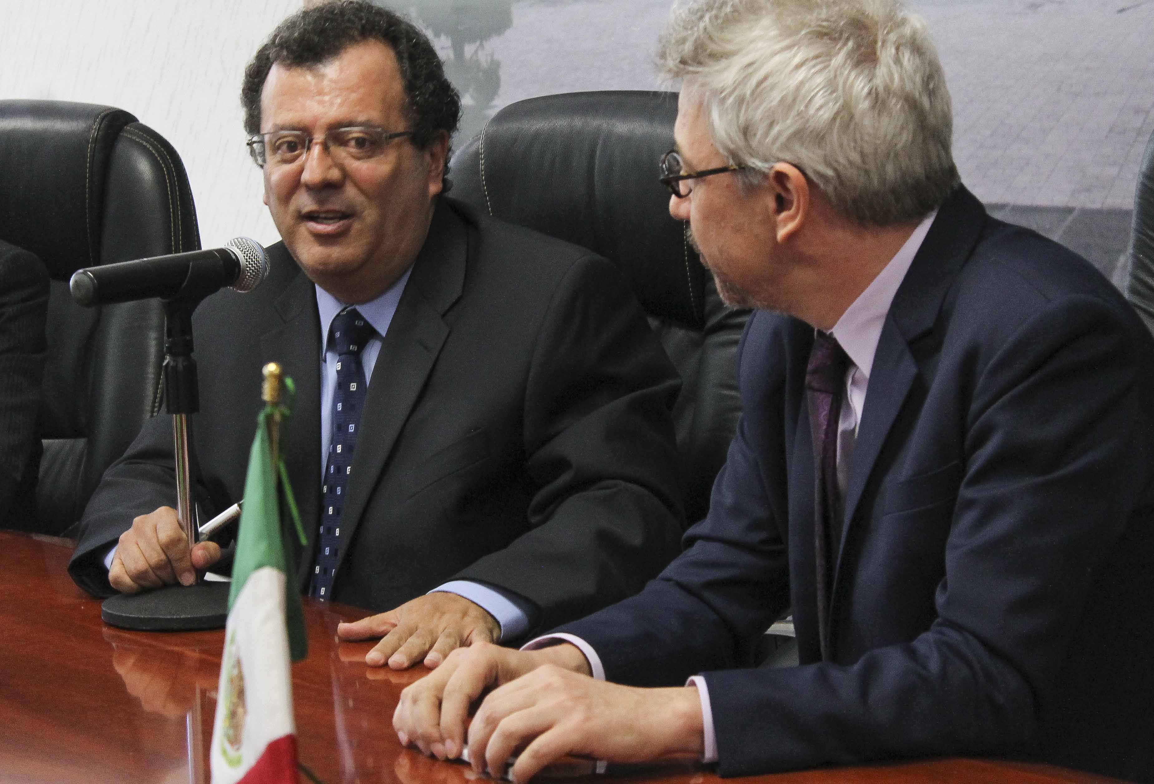 Firman convenio UAQ y Ministerio Público de Argentina