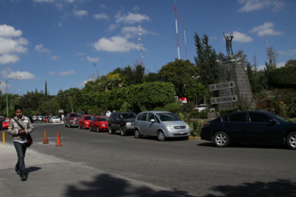 Combaten adicciones con deporte en UAQ