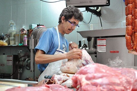 Cierran dos granjas porcícolas por crisis