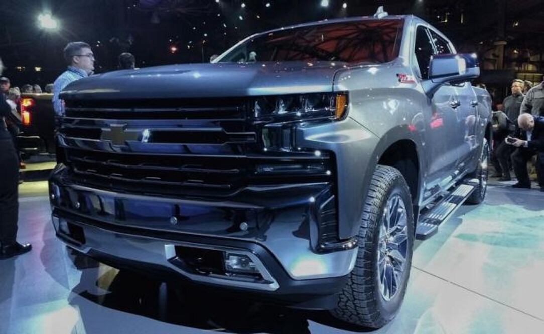 Las motorizaciones que tendrá esta camioneta son dos opciones de motor V8 de 5.3 y 6.2 litros (Crédito: especial)