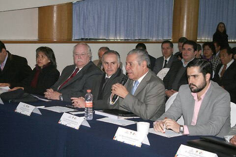 Avanzan en líneas de acción educativas